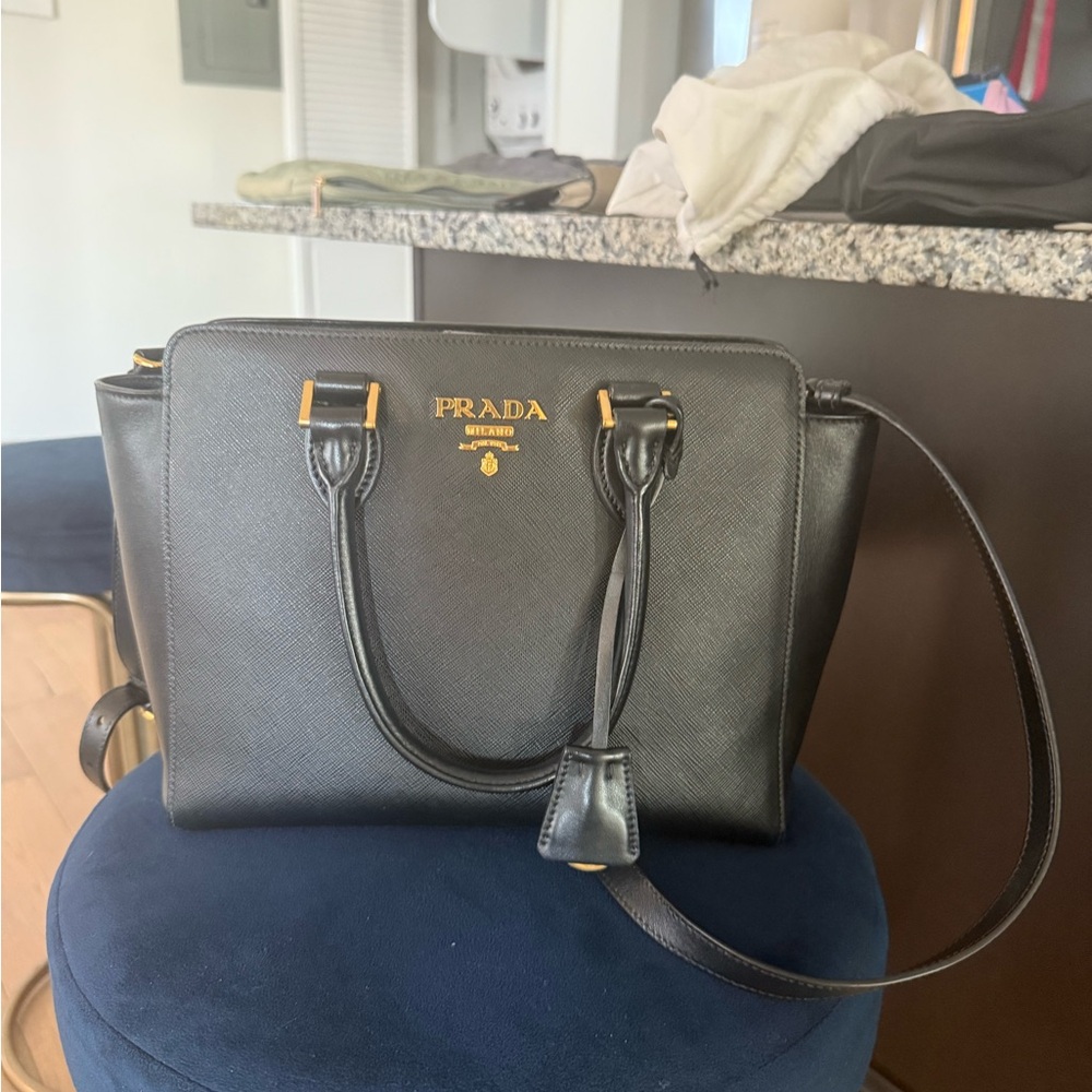 Elegant Black Handbag